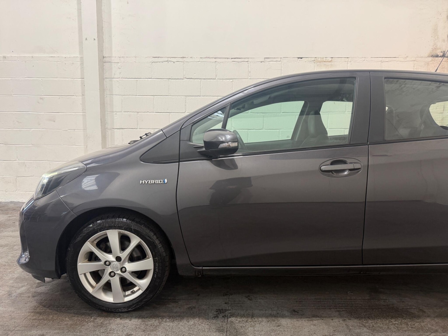 Used Toyota Yaris for sale - 77175369: Photo 5