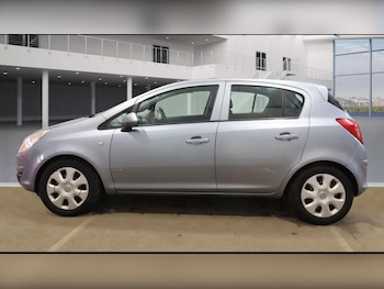 Used Vauxhall Corsa 2009 for sale - 76398578: Photo