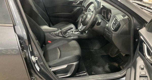 Used Mazda Mazda3 2016 for sale - 76240208: Photo 5