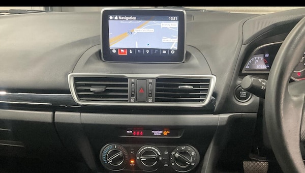 Used Mazda Mazda3 2016 for sale - 76240208: Photo 6