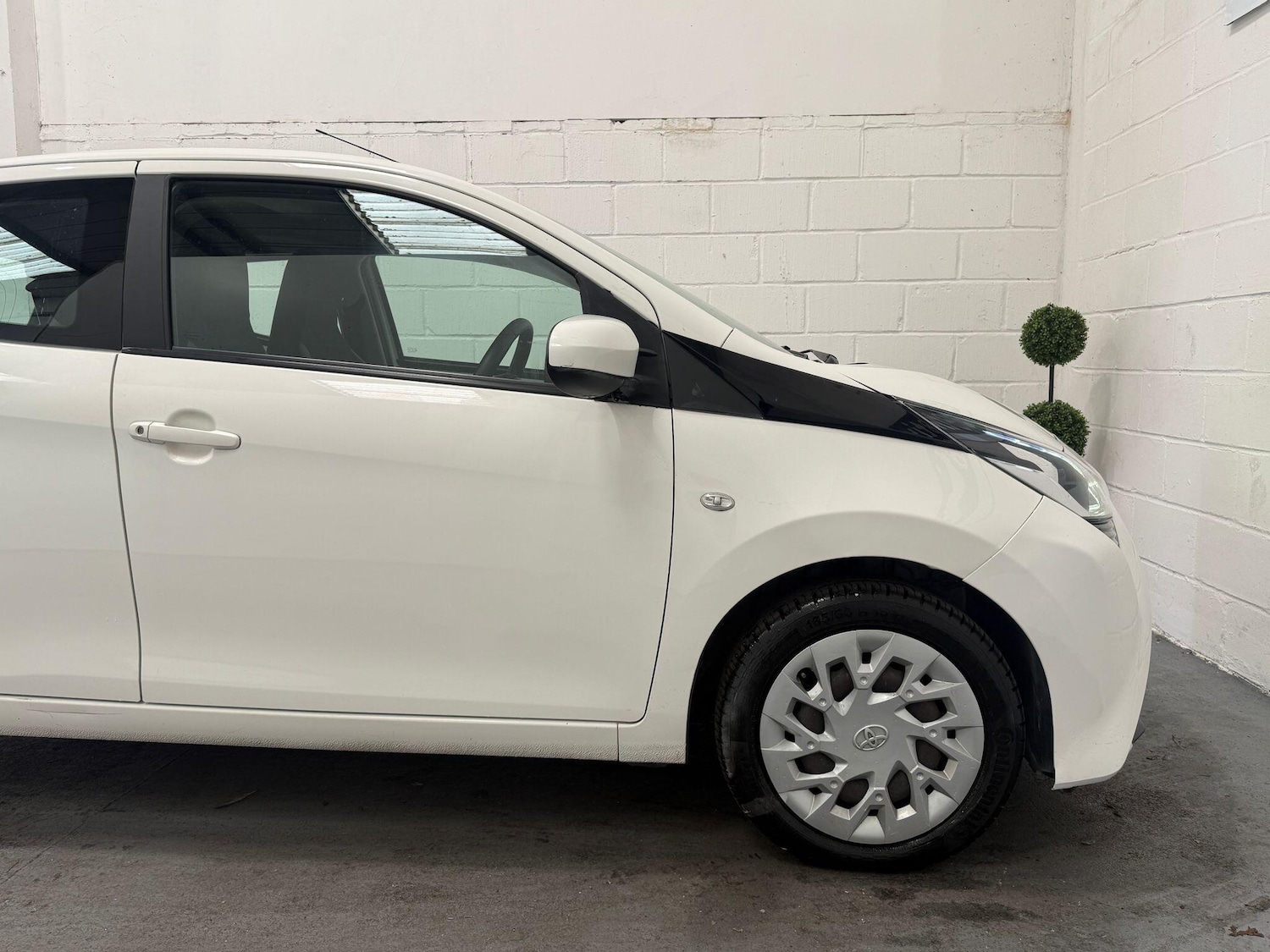Used Toyota AYGO 2019 for sale - 76226957: Photo 23