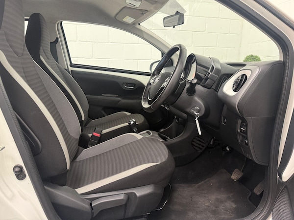 Used Toyota AYGO 2019 for sale - 76226957: Photo 25