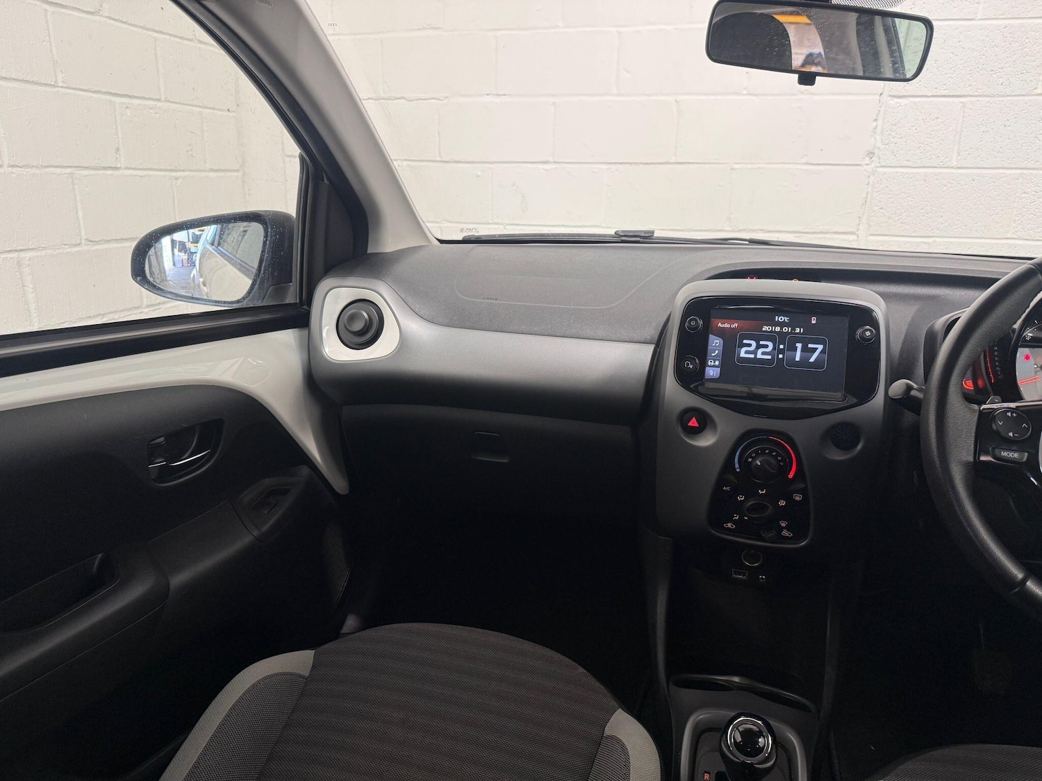 Used Toyota AYGO 2019 for sale - 76226957: Photo 37