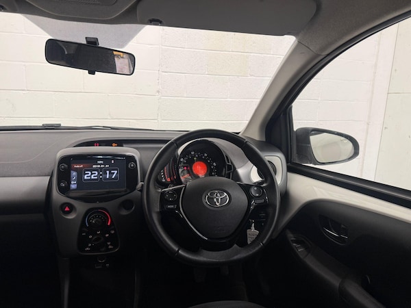 Used Toyota AYGO 2019 for sale - 76226957: Photo 38