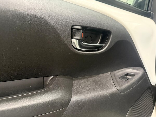 Used Toyota AYGO 2019 for sale - 76226957: Photo 47