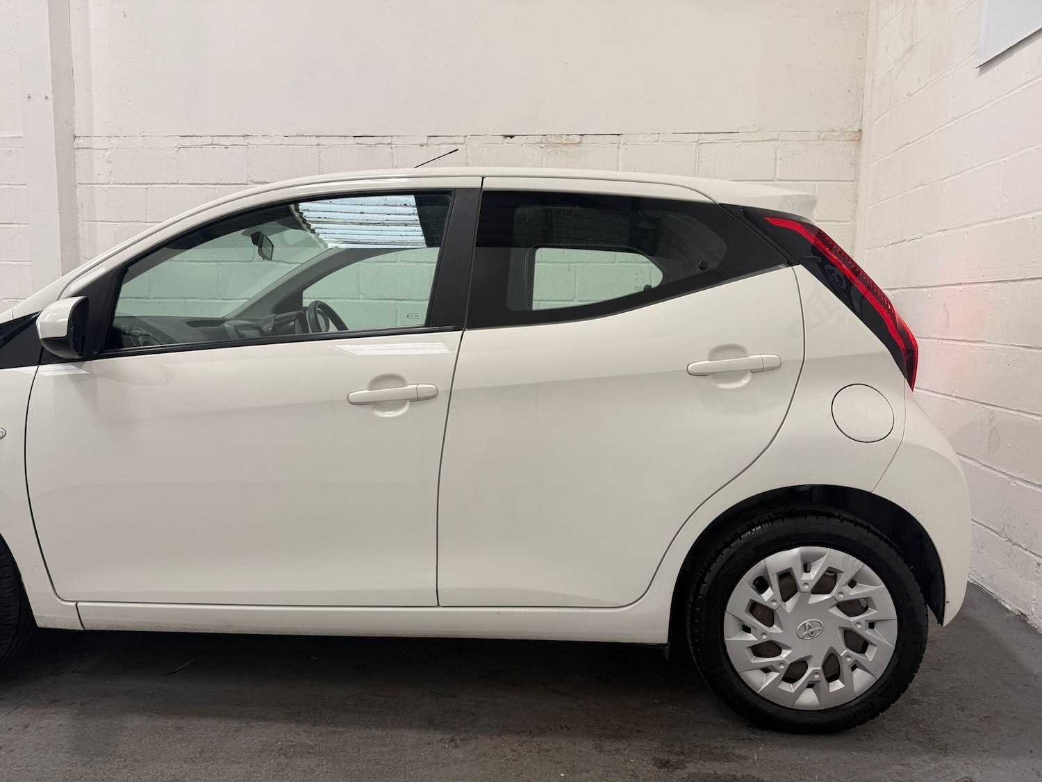 Used Toyota AYGO 2019 for sale - 76226957: Photo 9