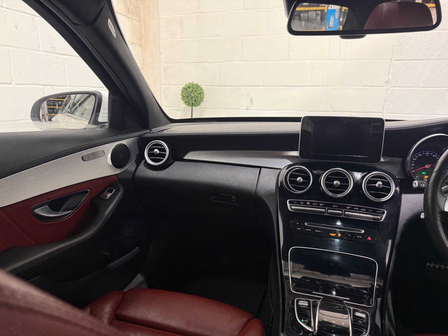 Used Mercedes-Benz C Class 2015 for sale - 77559638: Photo 15
