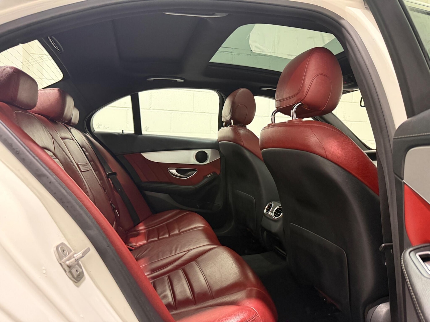 Used Mercedes-Benz C Class 2015 for sale - 77559638: Photo 19