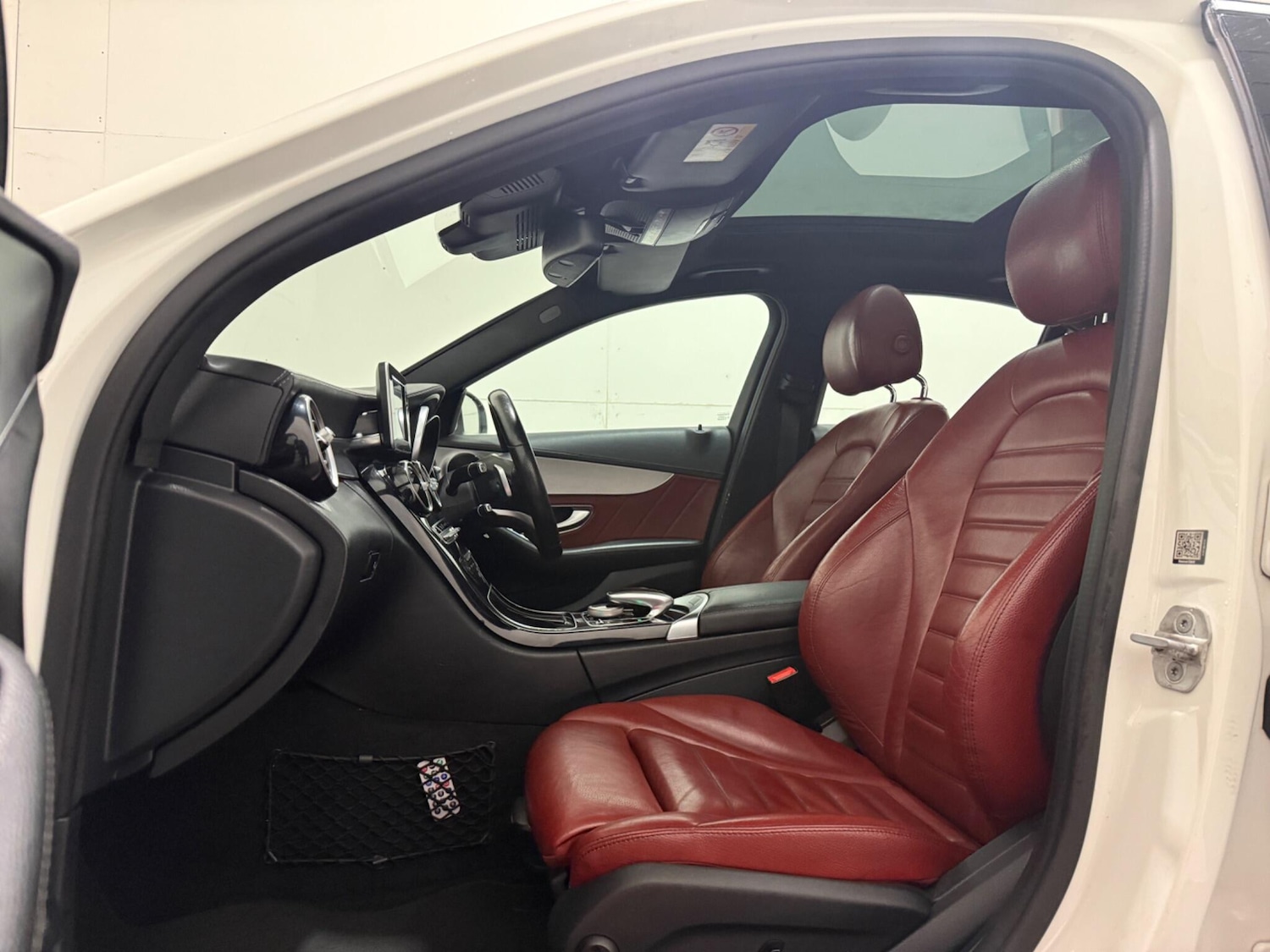 Used Mercedes-Benz C Class 2015 for sale - 77559638: Photo 37