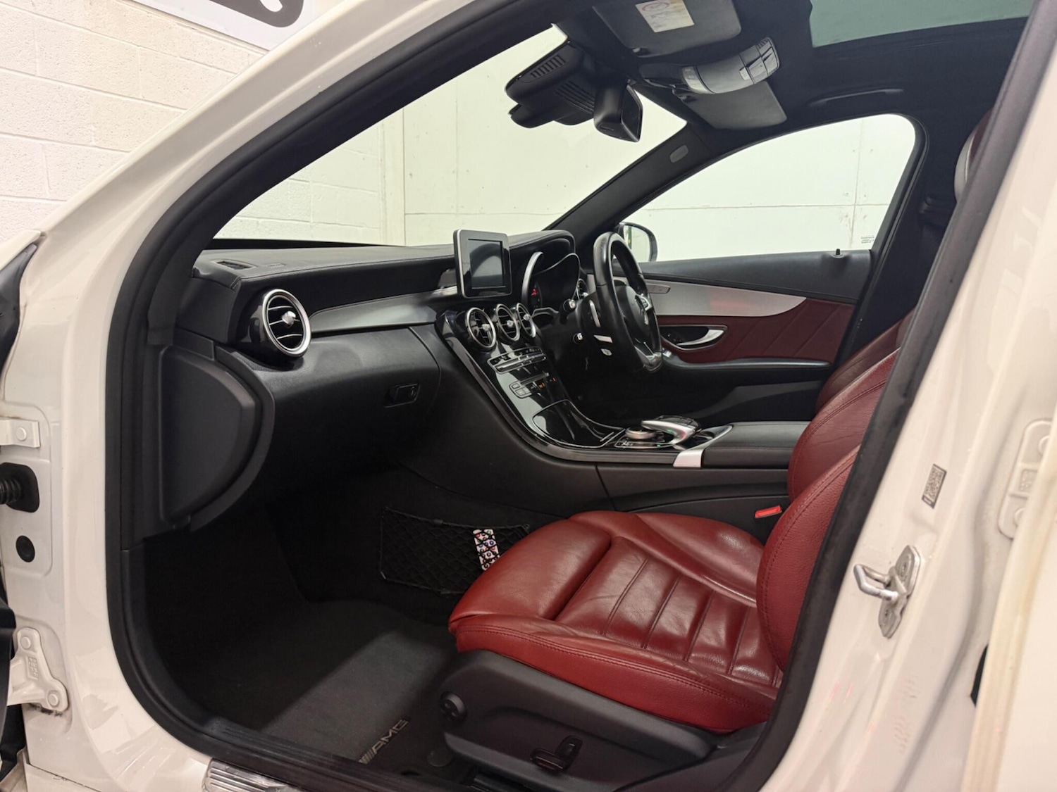 Used Mercedes-Benz C Class 2015 for sale - 77559638: Photo 38