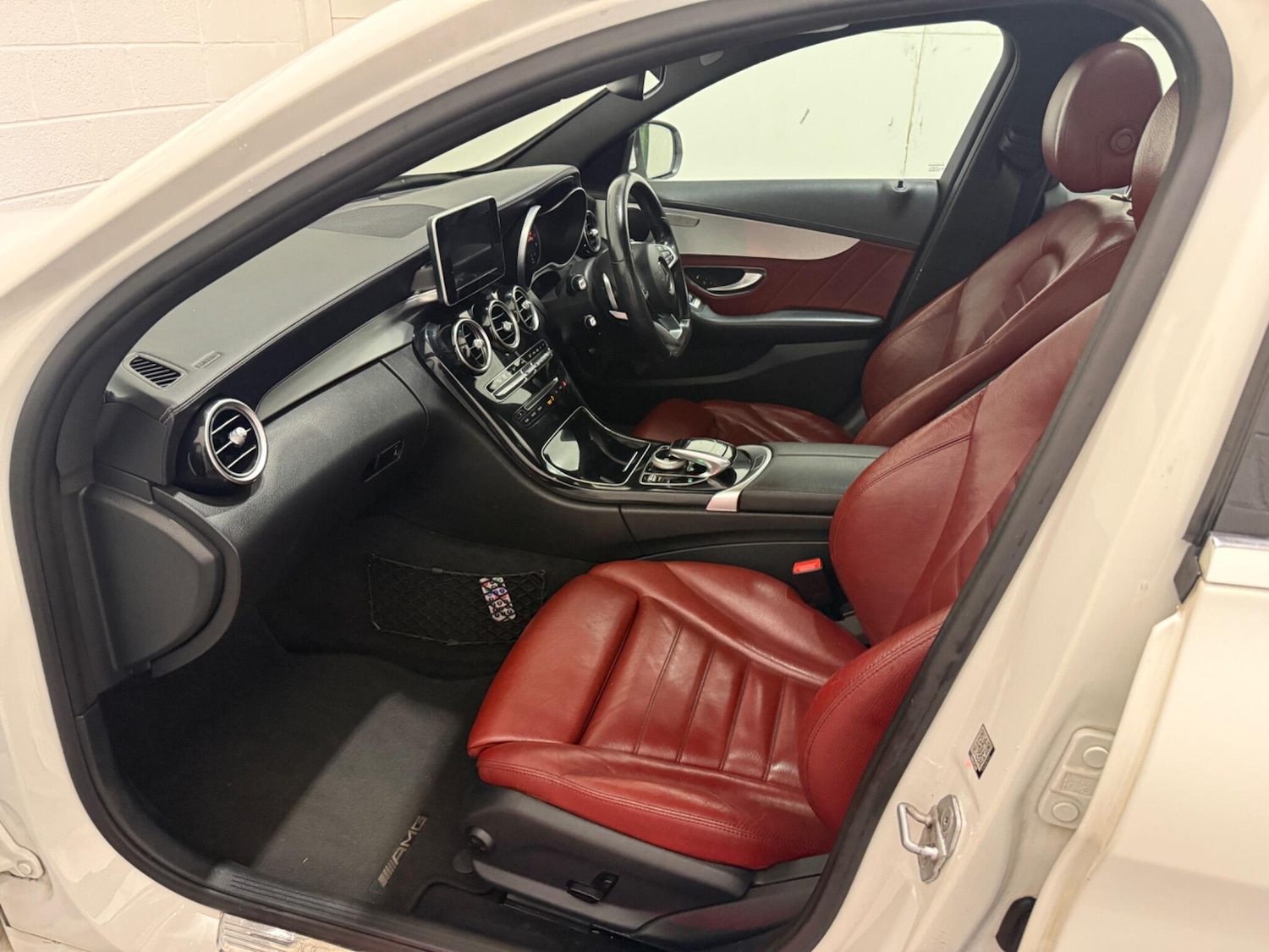 Used Mercedes-Benz C Class 2015 for sale - 77559638: Photo 39