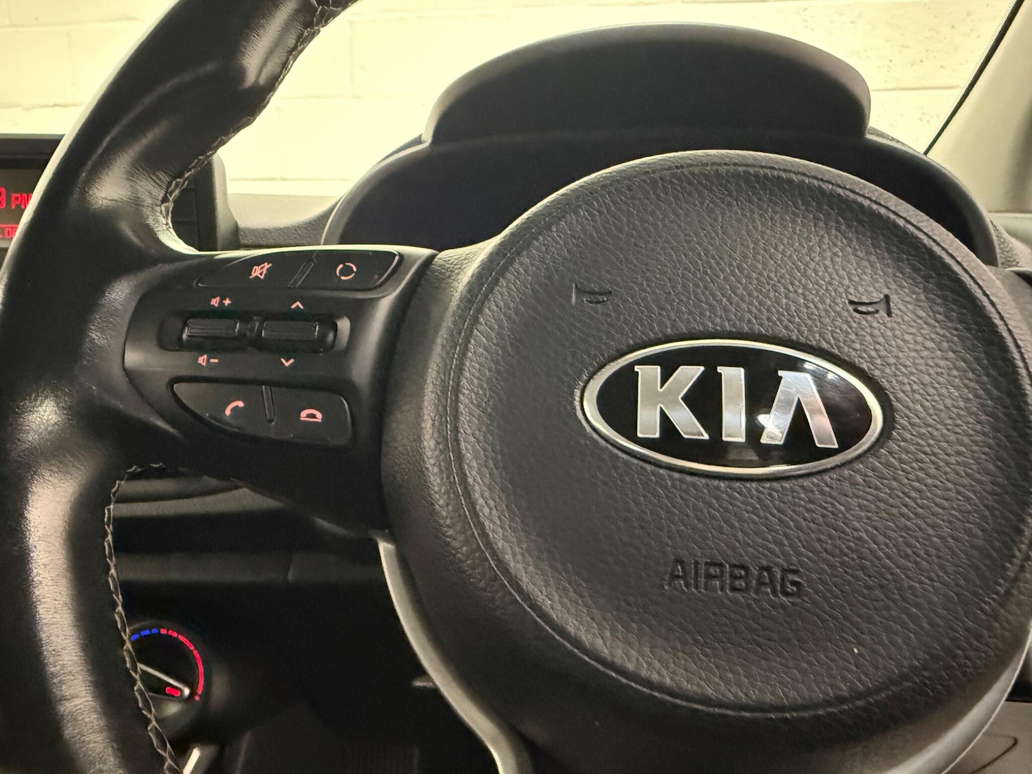 Used Kia Picanto 2019 for sale - 76659117: Photo 32