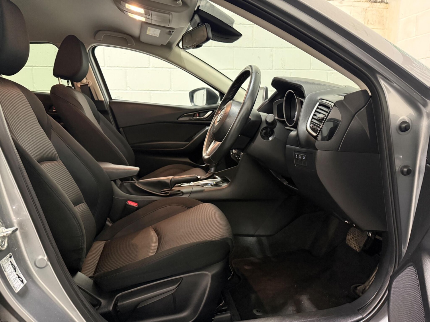 Used Mazda Mazda3 2015 for sale - 77396188: Photo 17