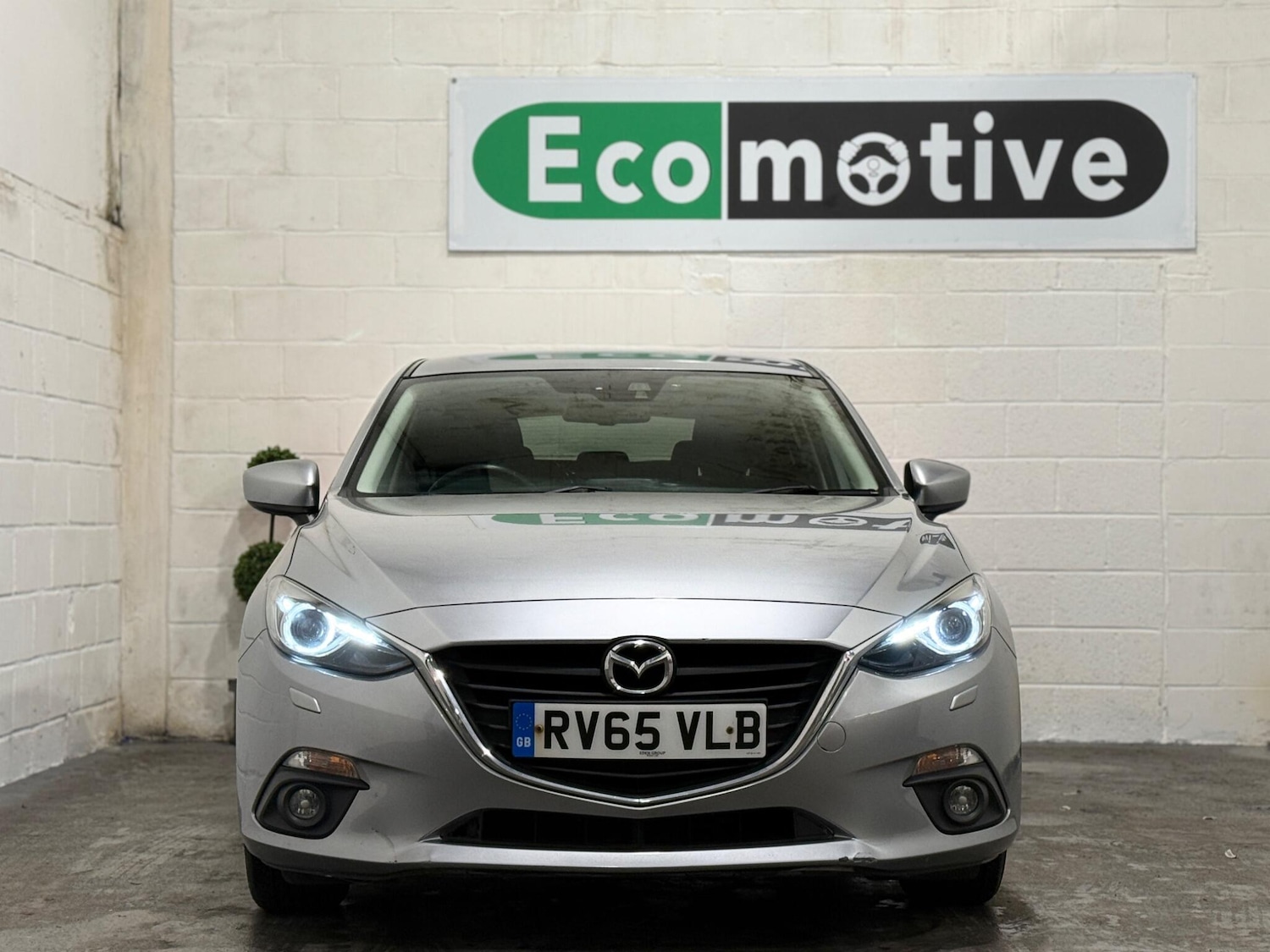 Used Mazda Mazda3 2015 for sale - 77396188: Photo 2