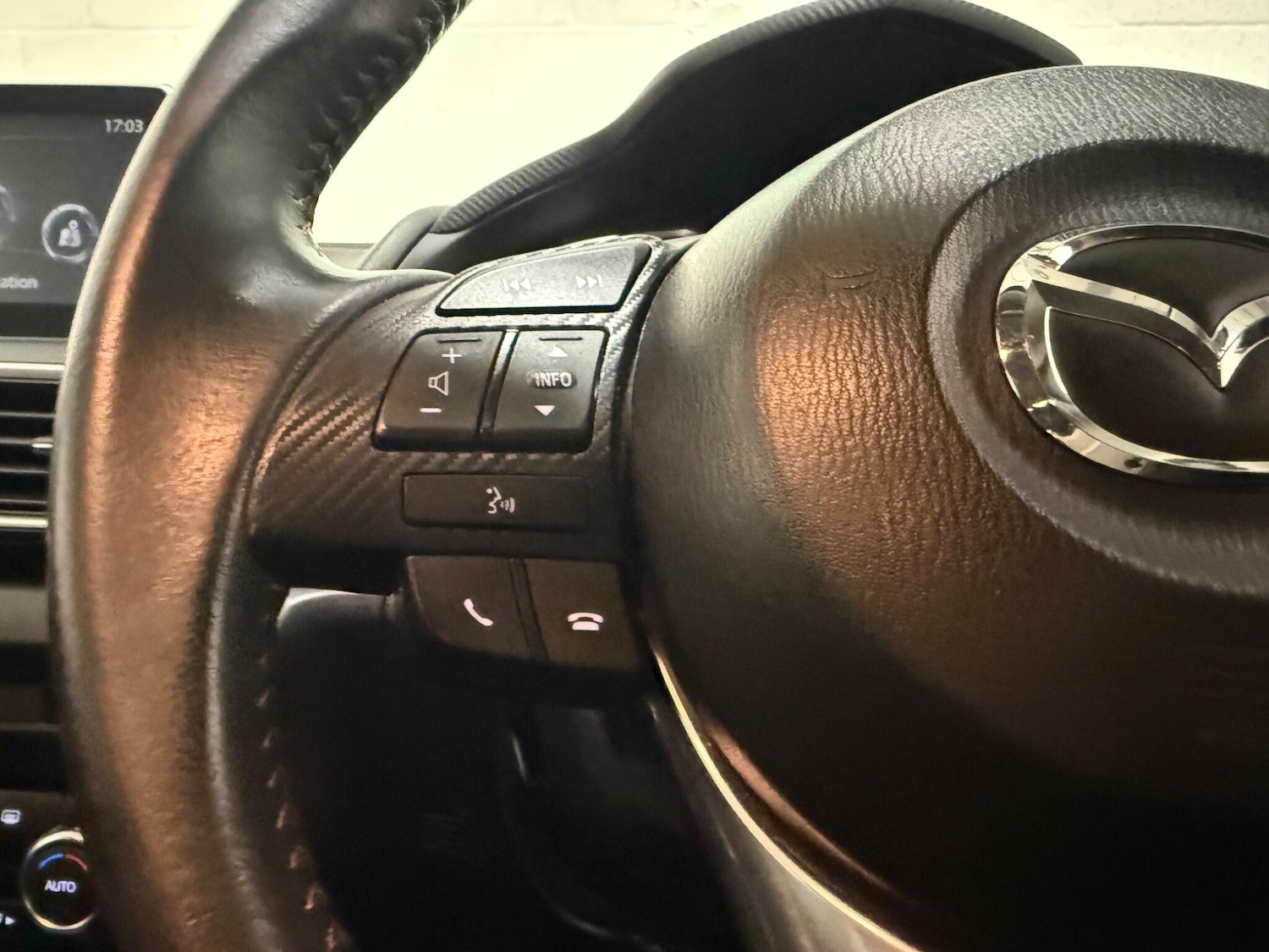 Used Mazda Mazda3 2015 for sale - 77396188: Photo 25