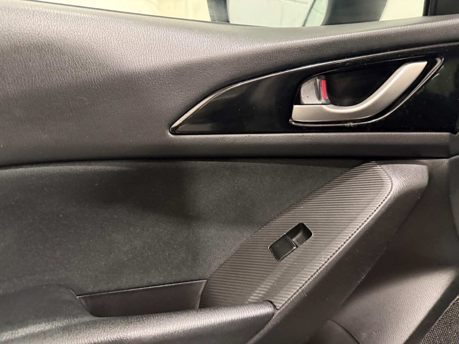 Used Mazda Mazda3 2015 for sale - 77396188: Photo 29