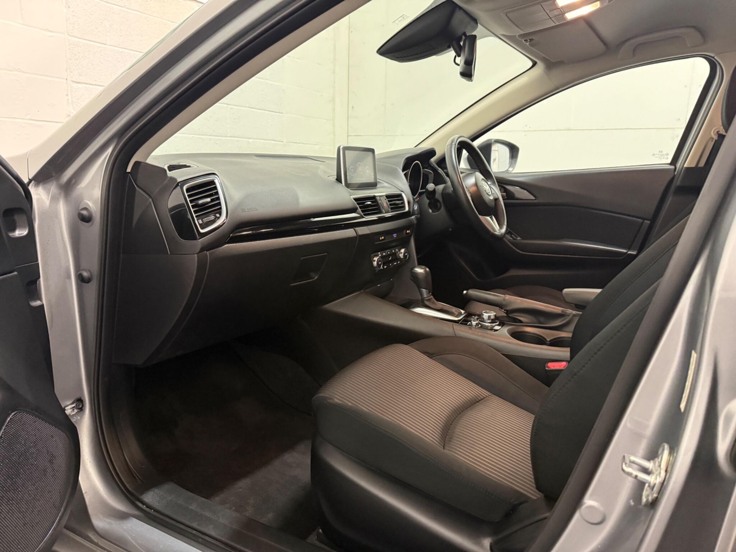 Used Mazda Mazda3 2015 for sale - 77396188: Photo 34