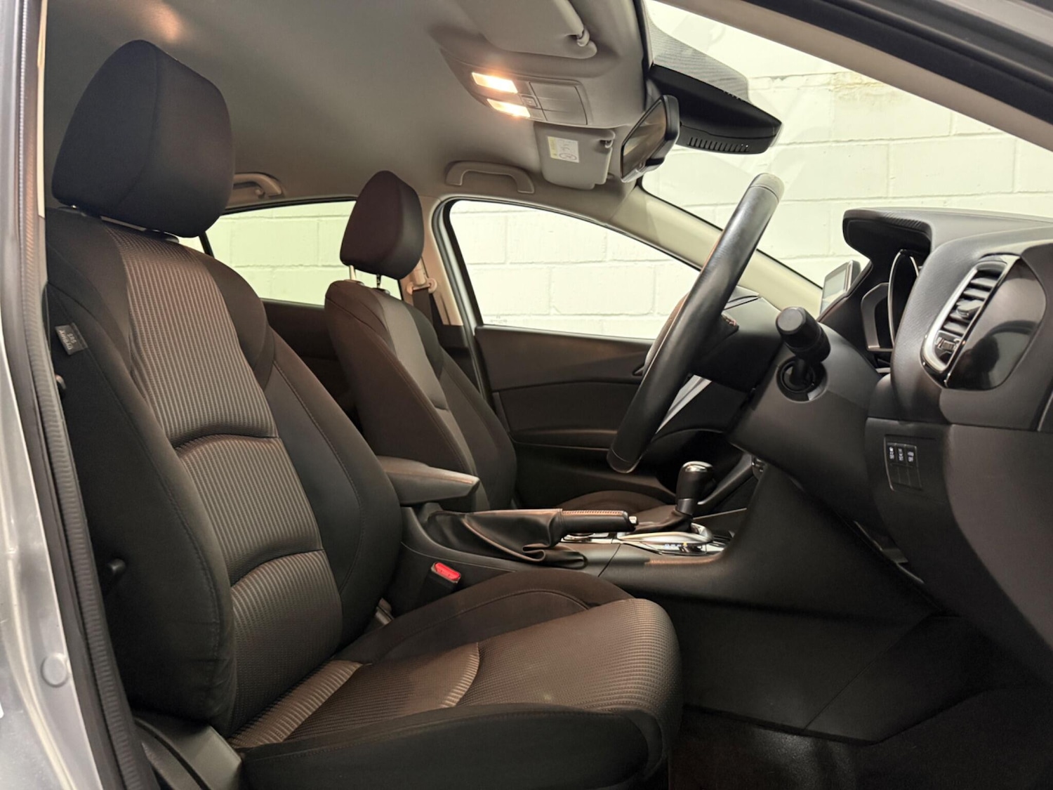 Used Mazda Mazda3 2015 for sale - 77396188: Photo 46