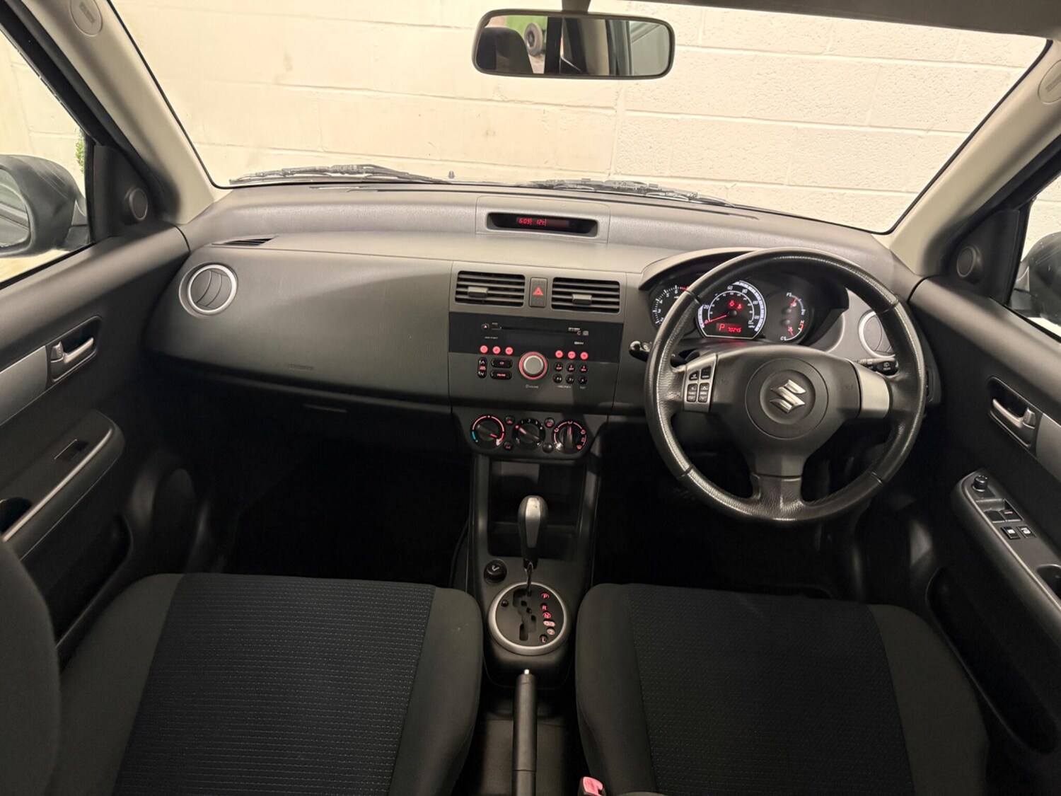 Used Suzuki Swift 2009 for sale - 77478873: Photo 16