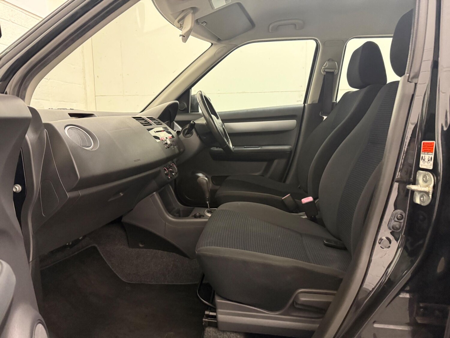 Used Suzuki Swift 2009 for sale - 77478873: Photo 35