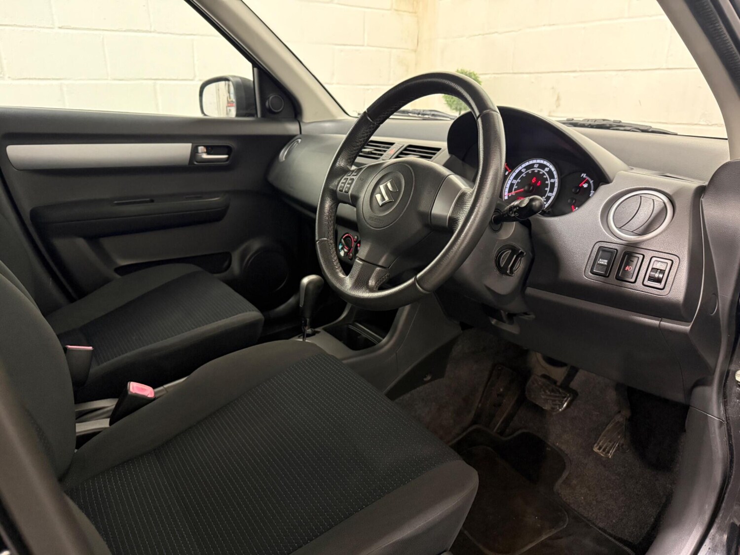 Used Suzuki Swift 2009 for sale - 77478873: Photo 46