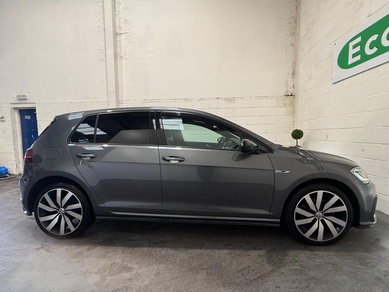 Used Volkswagen Golf 2017 for sale - 77101630: Photo 12