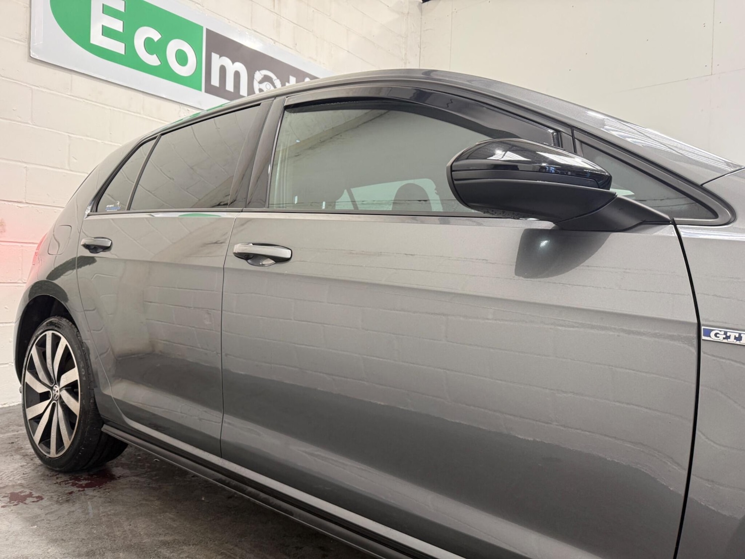 Used Volkswagen Golf 2017 for sale - 77101630: Photo 43