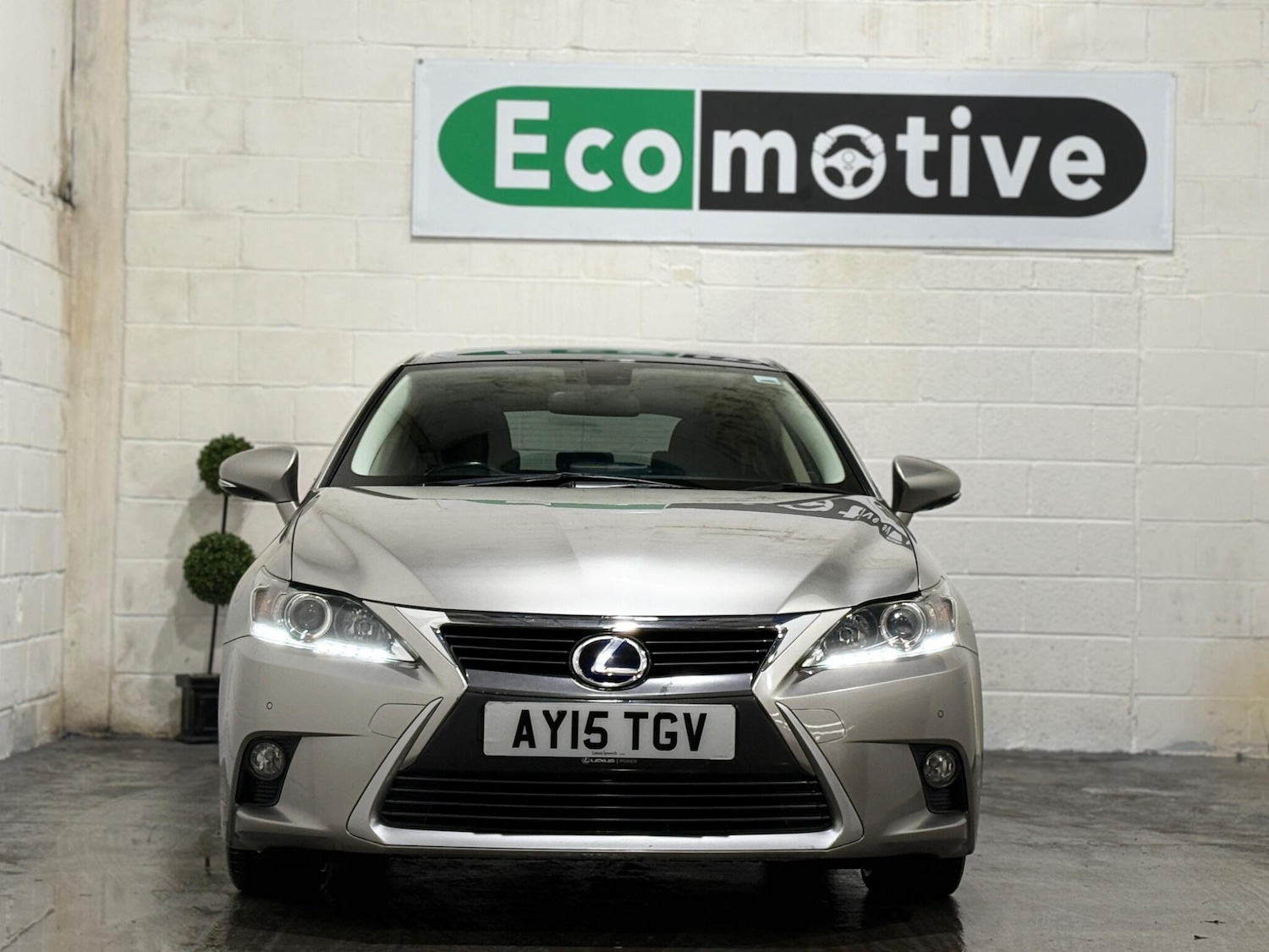 Used Lexus CT 2015 for sale - 77538383: Photo 2