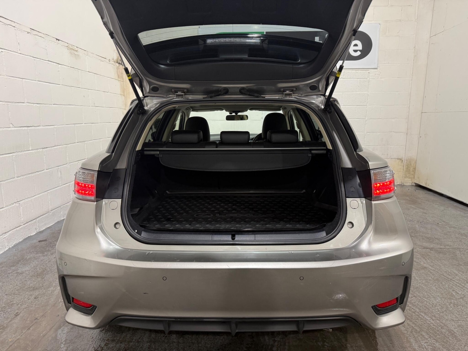 Used Lexus CT 2015 for sale - 77538383: Photo 32