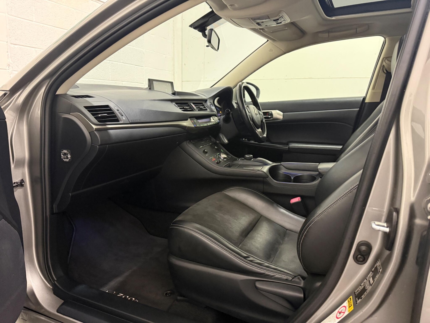 Used Lexus CT 2015 for sale - 77538383: Photo 33