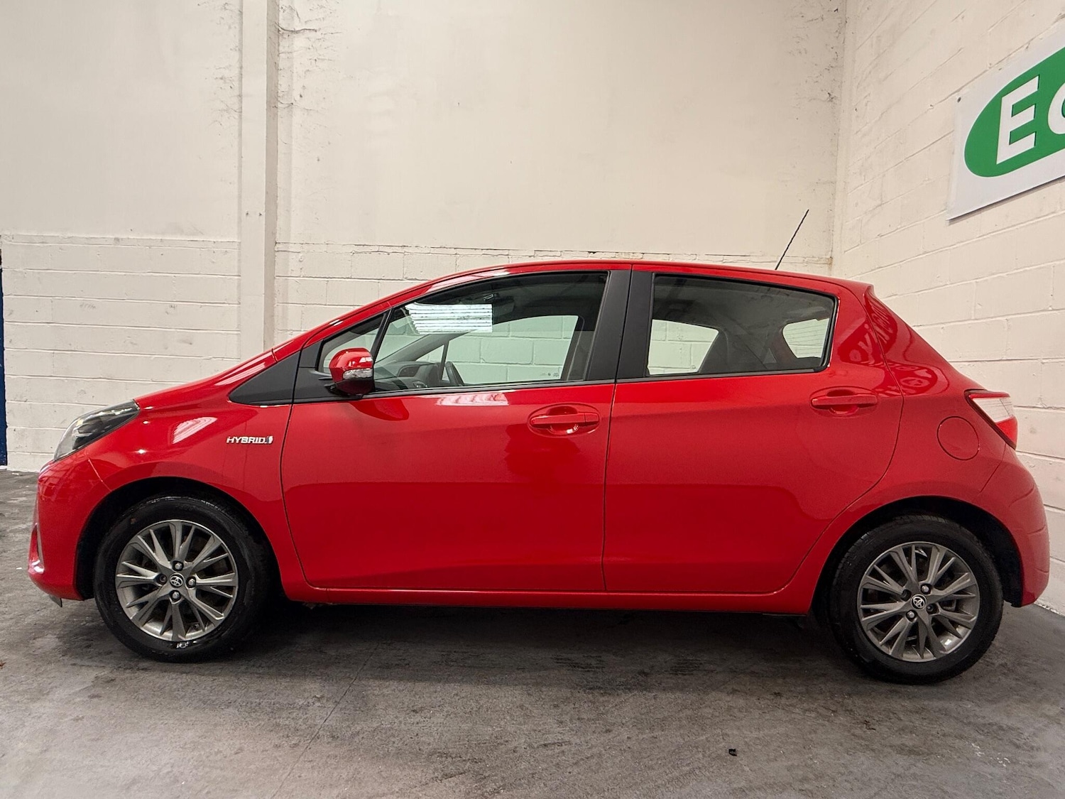 Used Toyota Yaris 2020 for sale - 76260437: Photo 12