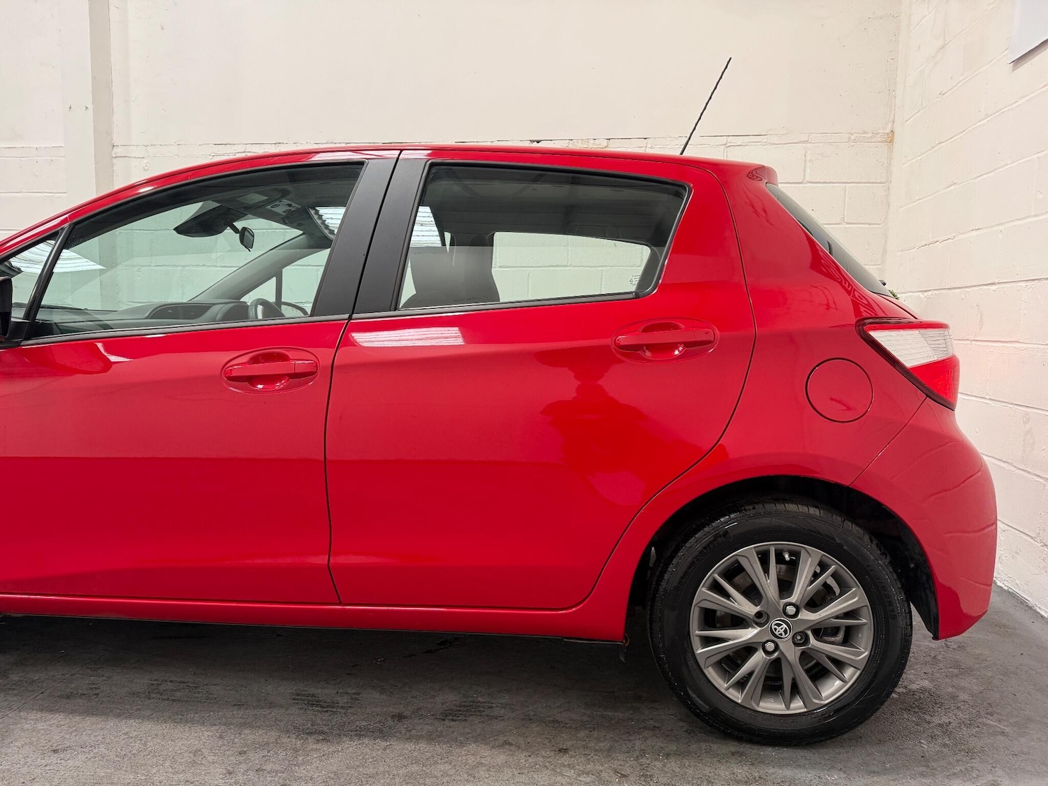 Used Toyota Yaris 2020 for sale - 76260437: Photo 13