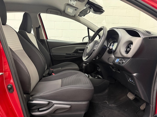 Used Toyota Yaris 2020 for sale - 76260437: Photo 23