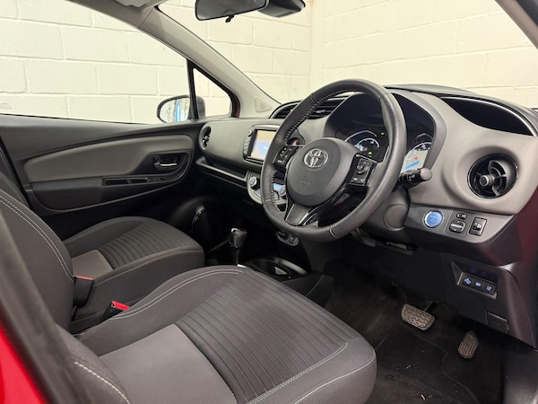 Used Toyota Yaris 2020 for sale - 76260437: Photo 25
