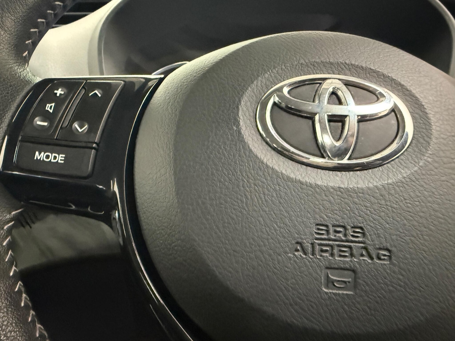 Used Toyota Yaris 2020 for sale - 76260437: Photo 27