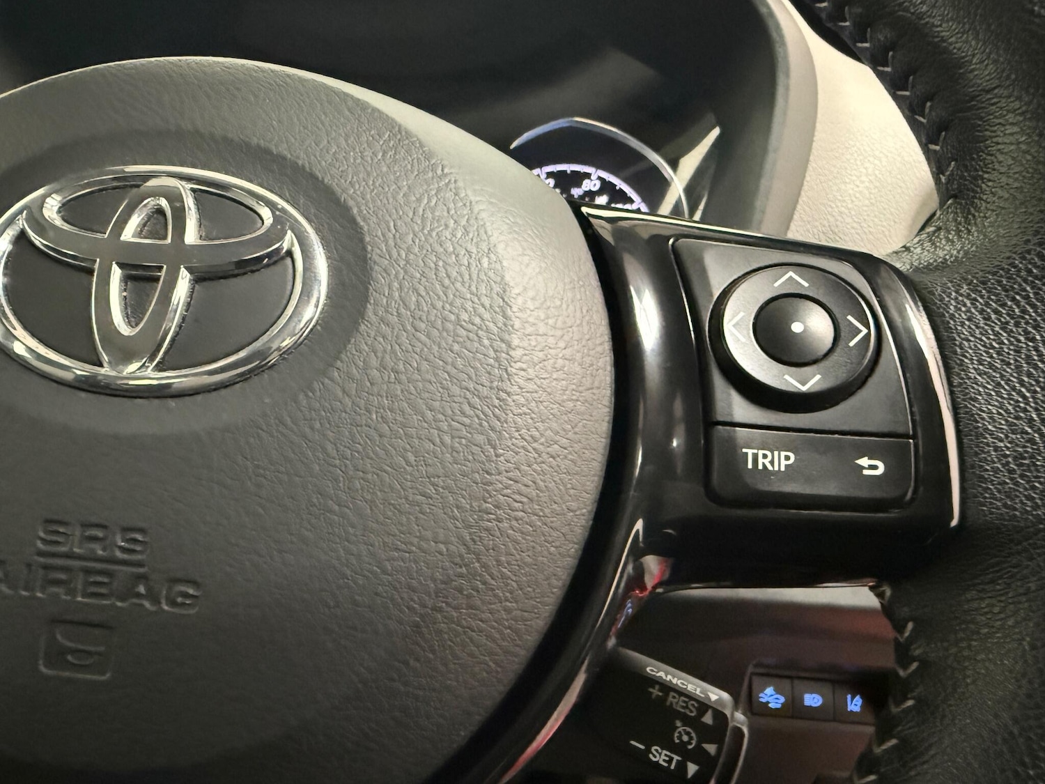 Used Toyota Yaris 2020 for sale - 76260437: Photo 28