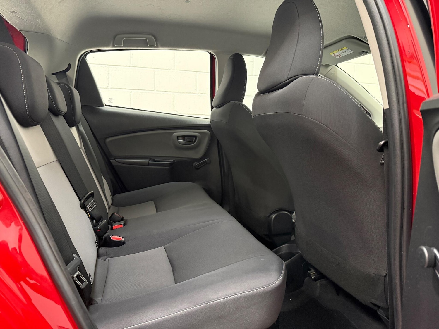 Used Toyota Yaris 2020 for sale - 76260437: Photo 33