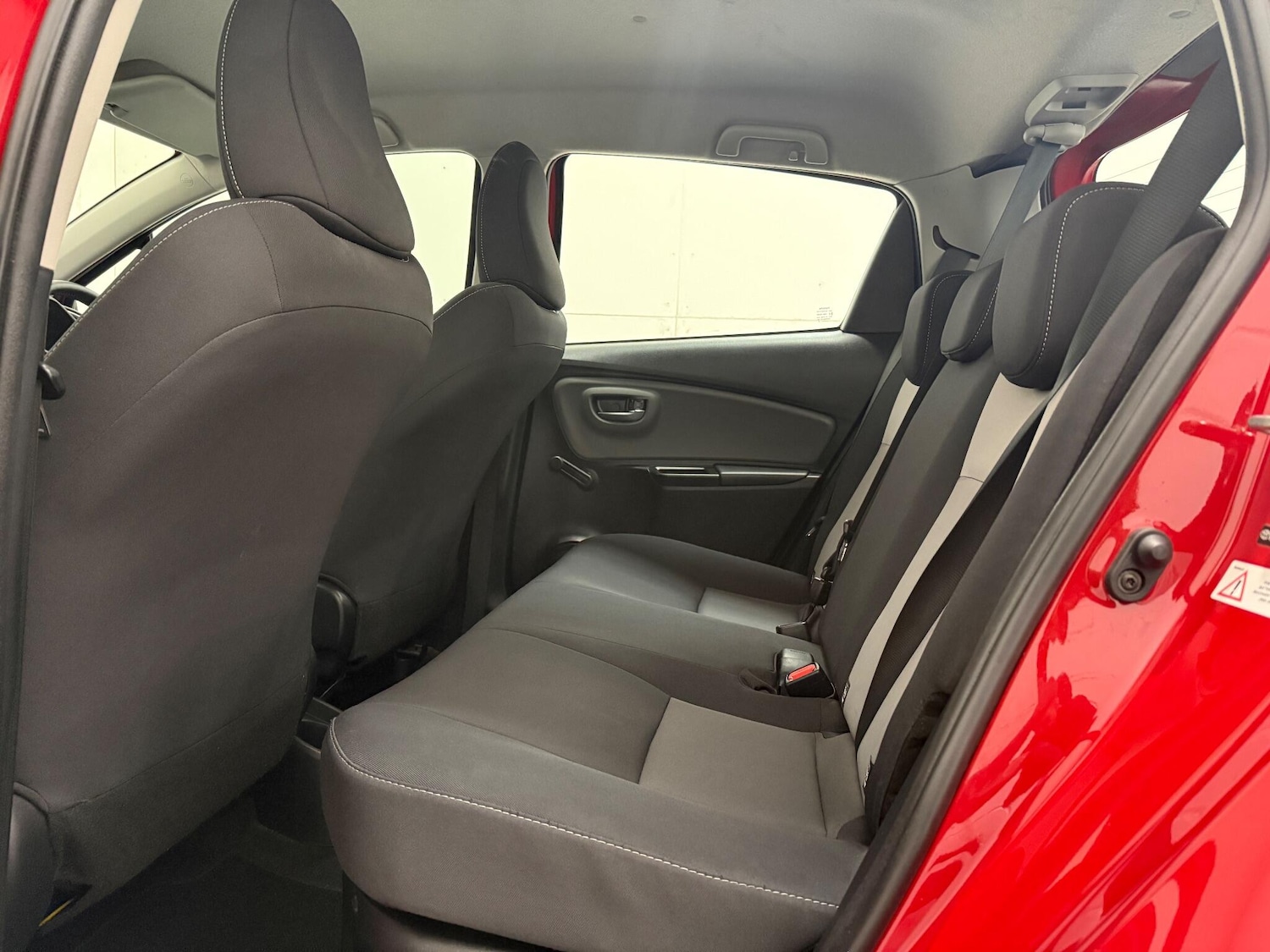 Used Toyota Yaris 2020 for sale - 76260437: Photo 38