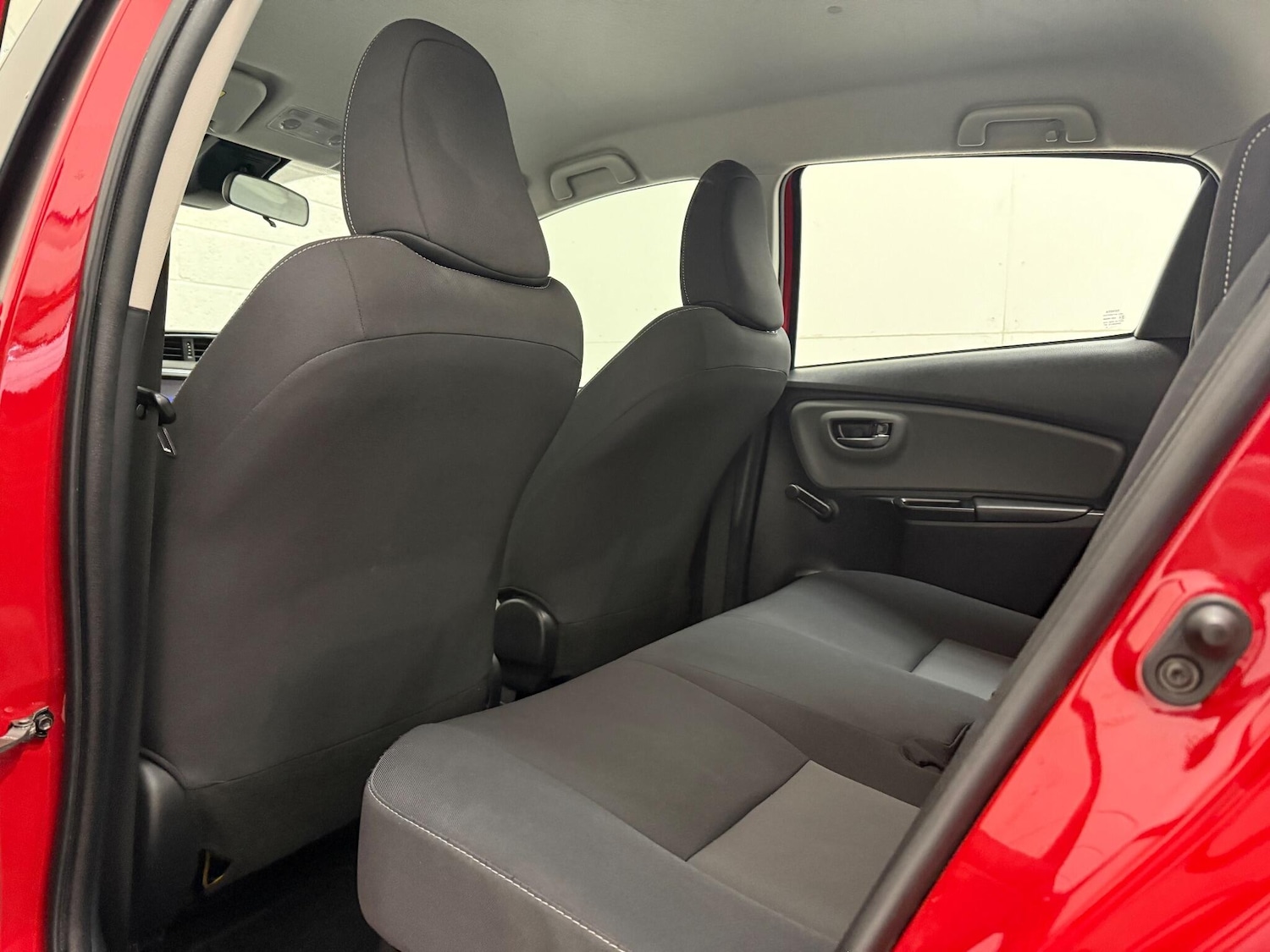 Used Toyota Yaris 2020 for sale - 76260437: Photo 40