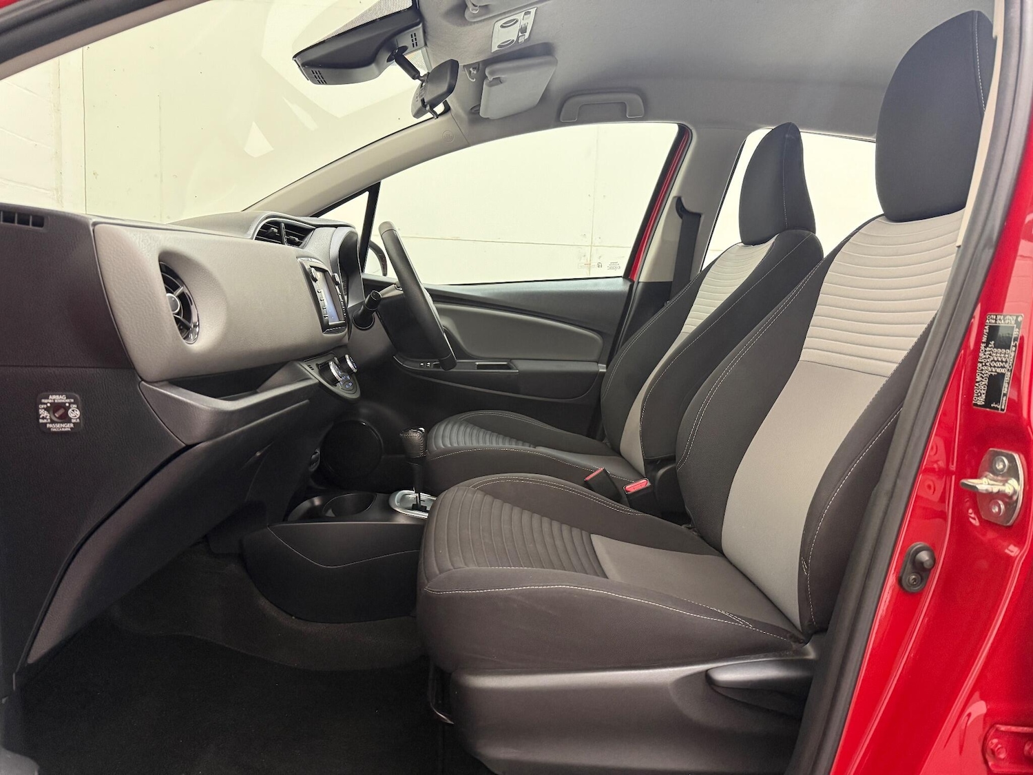 Used Toyota Yaris 2020 for sale - 76260437: Photo 41