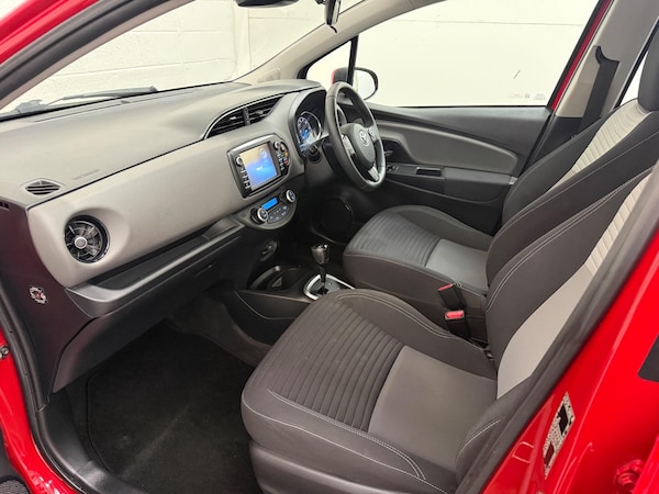 Used Toyota Yaris 2020 for sale - 76260437: Photo 44