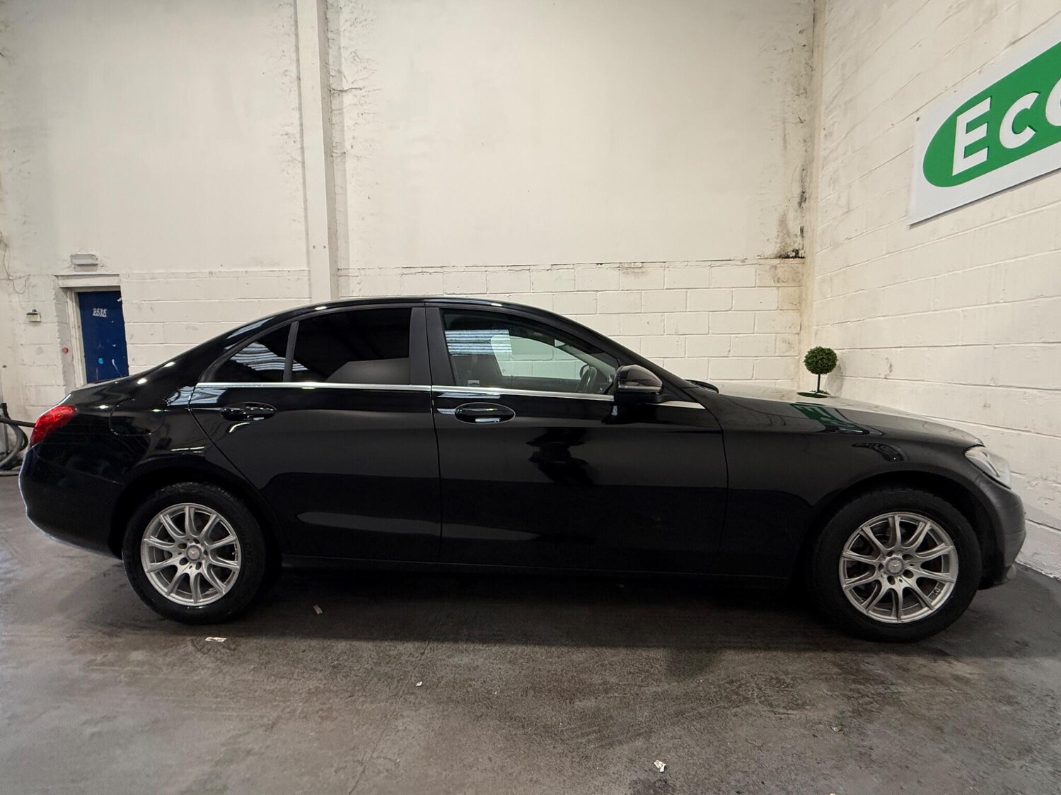 Used Mercedes-Benz C Class 2017 for sale - 77400690: Photo 11