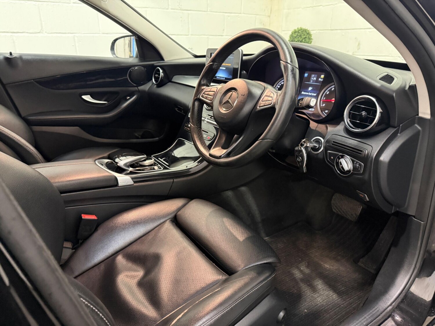 Used Mercedes-Benz C Class 2017 for sale - 77400690: Photo 14