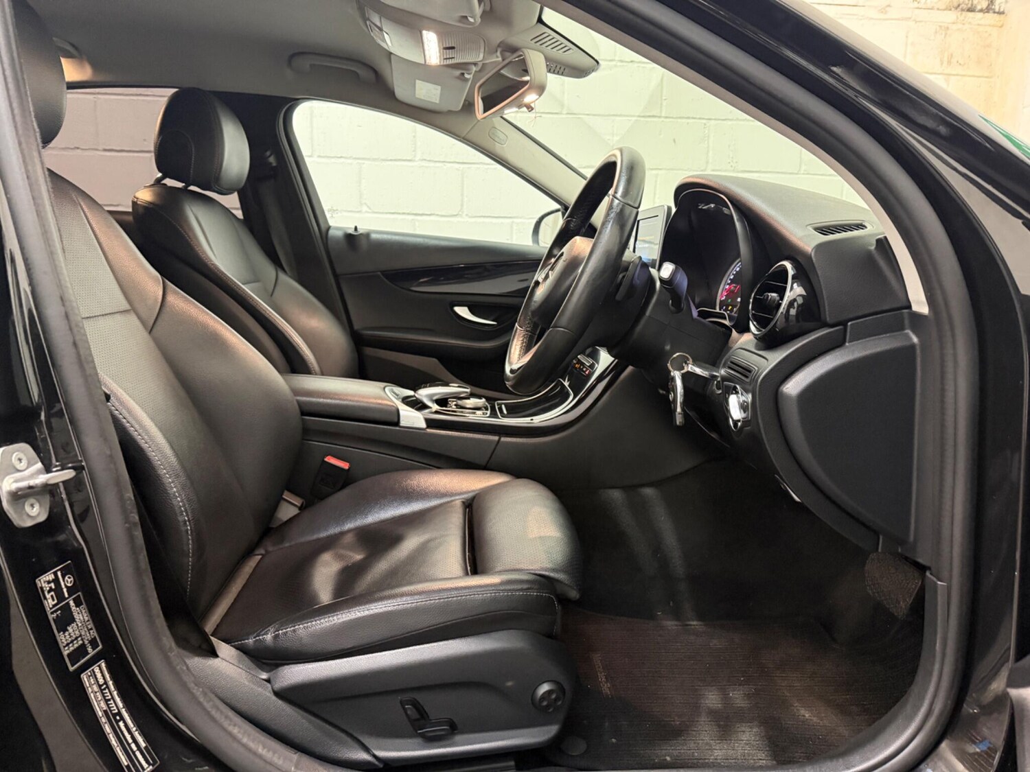 Used Mercedes-Benz C Class 2017 for sale - 77400690: Photo 19