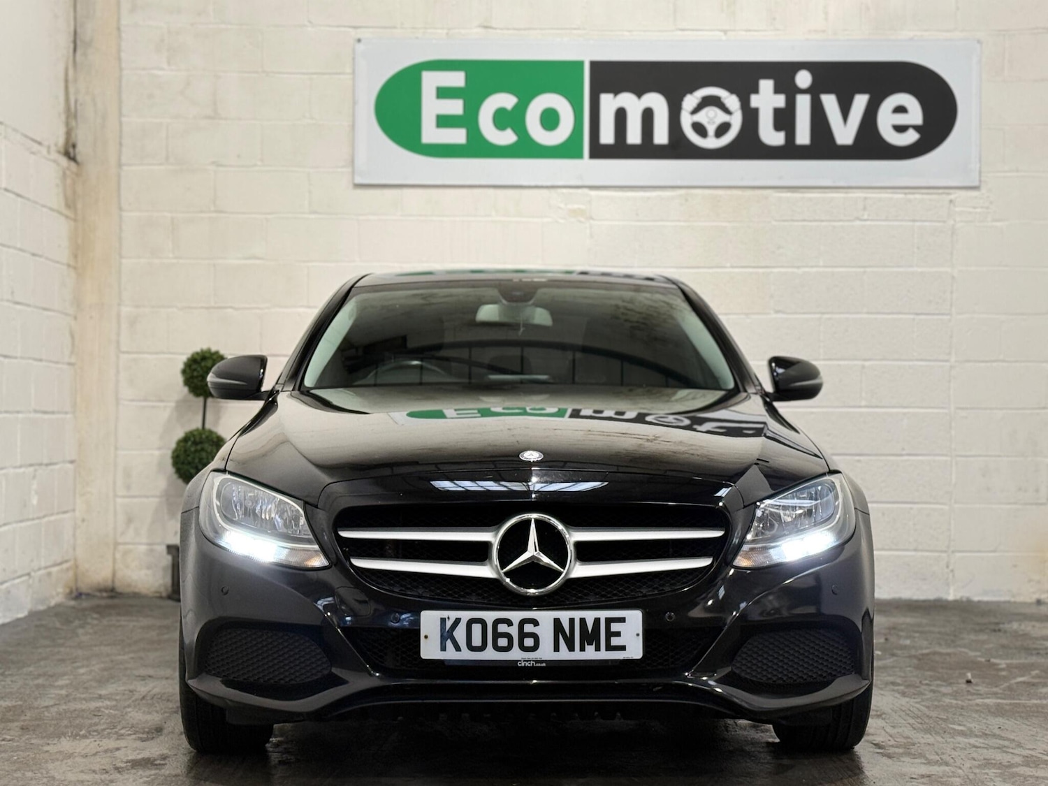 Used Mercedes-Benz C Class 2017 for sale - 77400690: Photo 2