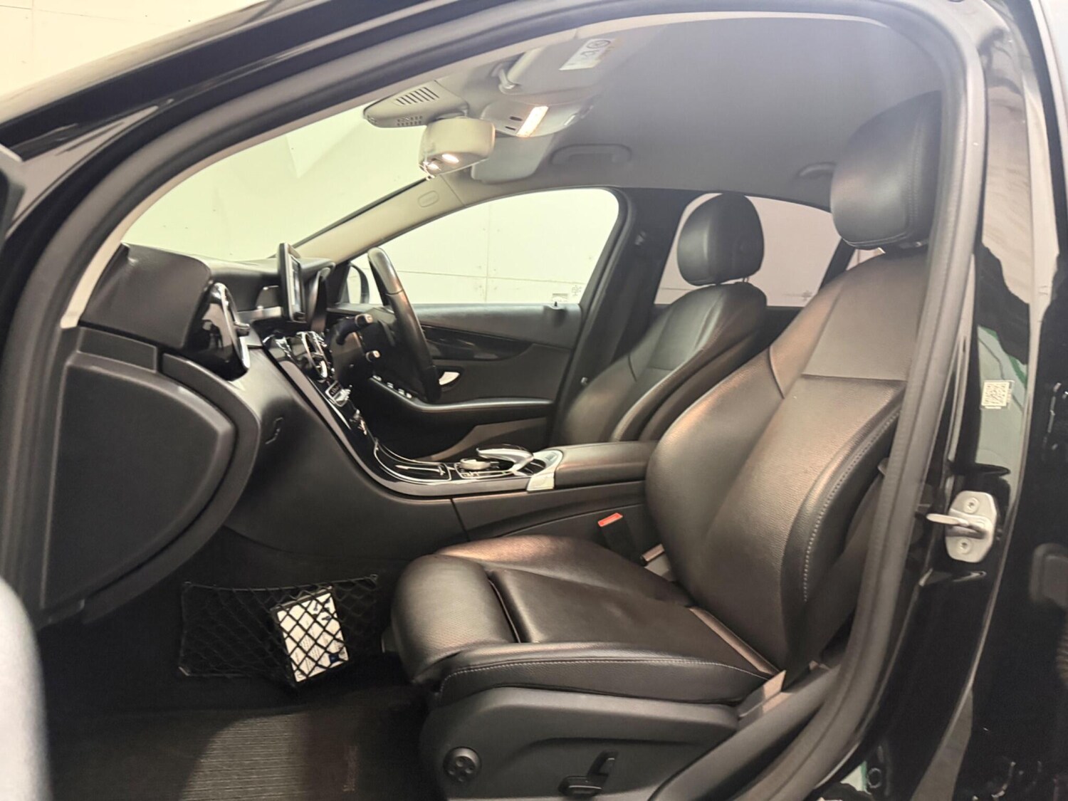 Used Mercedes-Benz C Class 2017 for sale - 77400690: Photo 36