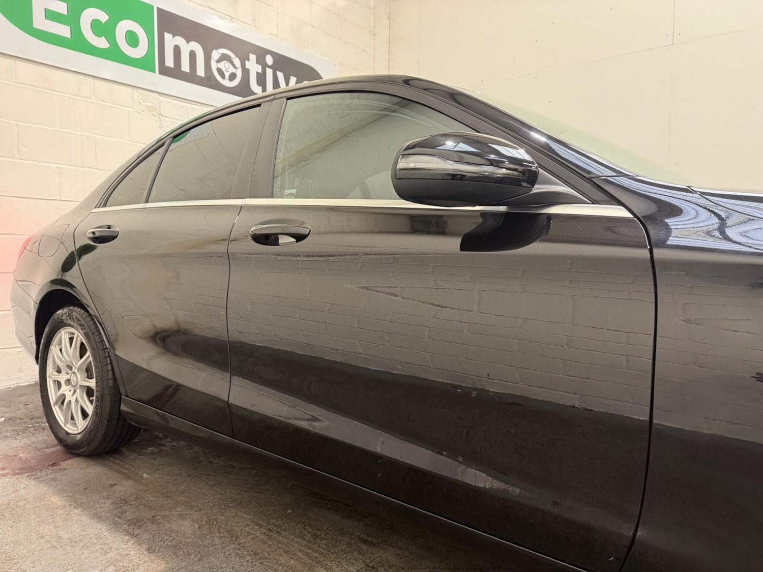 Used Mercedes-Benz C Class 2017 for sale - 77400690: Photo 4