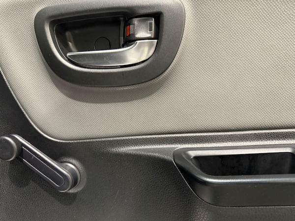 Used Toyota Yaris 2016 for sale - 76179578: Photo 33