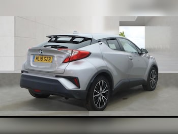 Used Toyota C-HR 2018 for sale - 78307128: Photo