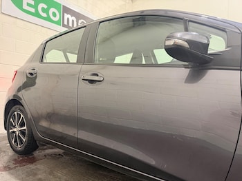 Used Toyota Yaris 2018 for sale - 77387671: Photo